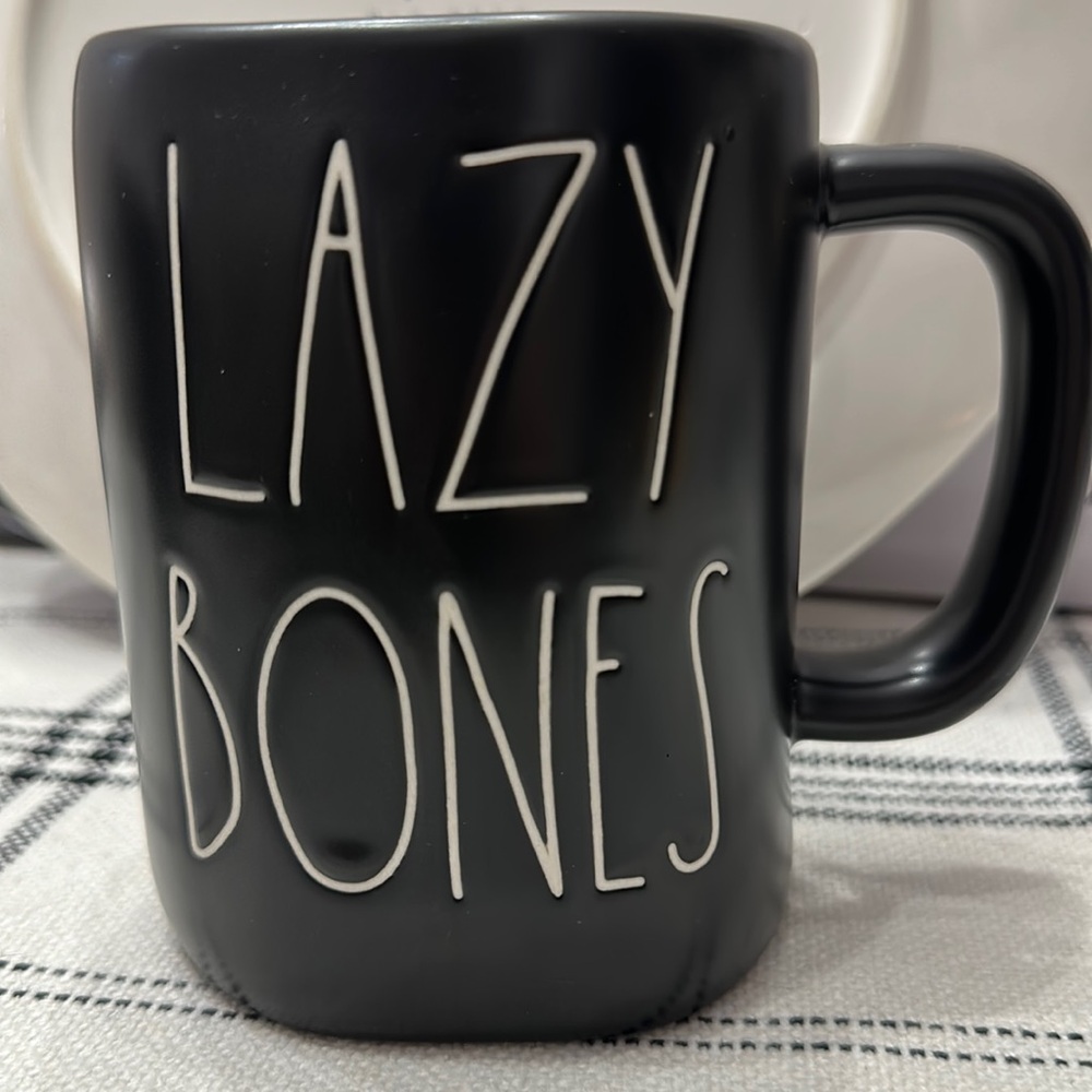 Lazy bones black Rae Dunn mug